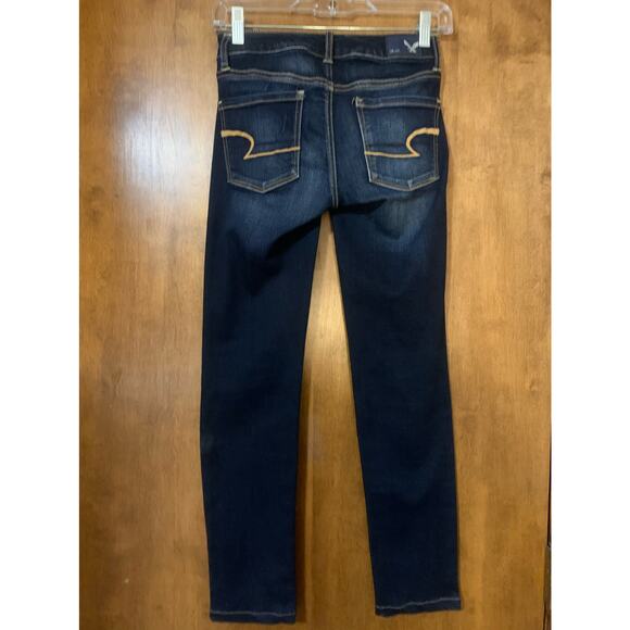 American Eagle - Super Stretch Dark Wash - Skinny Jeans - Size 00 Short - Picture 3 of 5